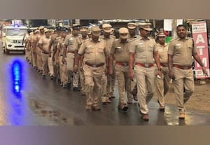  நாளை ஓட்டு எண்ணிக்கை: போலீசார் கொடி அணிவகுப்பு 