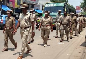  ஆண்டிபட்டியில் போலீசார் அணிவகுப்பு ஊர்வலம்