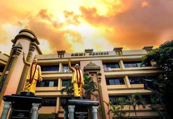 அமைச்சர்கள் போட்டியிட்ட தொகுதி நிலவரம் எப்படி? இரவு 9 மணி நிலவரம்!