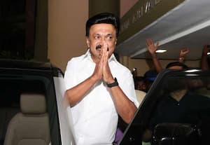 முதல்வர் பதவியை ராஜினாமா செய்தார் ஸ்டாலின்; எதிர்க்கட்சியாக அரசியலை தொடர்வோம் என பதிவு