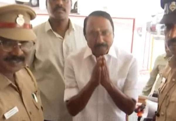 சட்டப்பேரவை செயலாளருடன் செங்கோட்டையன் சந்திப்பு