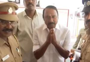 சட்டப்பேரவை செயலாளருடன் செங்கோட்டையன் சந்திப்பு