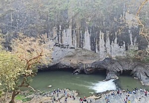  சுற்றுலா பயணியரை கவரும் சிந்தேரி பாறை