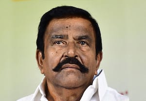 வாரிசு அரசியல் இமேஜை தகர்க்க நேருவுக்கு எதிர்க்கட்சி தலைவர் பதவி?