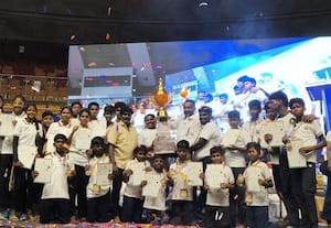  தேசிய சிலம்பத்தில் மாணவர்கள் சாதனை