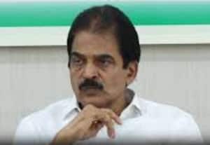 முதல்வர் பதவிக்கு அடிதடி