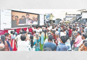 விஜய் சர்க்கார் : சொன்னதைச் செய்யுங்கள்  மக்கள் நெஞ்சில் குடியிருக்கட்டும்!