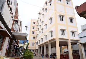   விருதை அரசு மருத்துவமனையில் நோயாளிகள், ஊழியர்கள்...  அவதி:ரூ.5.45 கோடியில் கட்டப்பட்ட கட்டடத்திற்கு மின் இணைப்பு தர கோரிக்கை