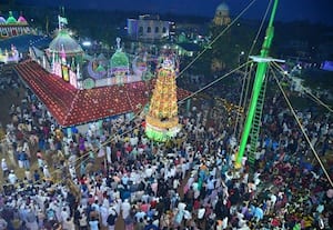  ஏர்வாடி தர்ஹாவில் சந்தனக்கூடு விழா