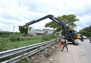   காவிரி கடைமடை வாய்க்கால் துார்வாரும் பணி.. துவக்கம் . ரூ.16.75 கோடியில் 531 கி.மீ., புனரமைப்பு