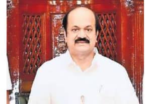  அ.தி.மு.க.,வில் குழப்பம்: சபாநாயகர் கையில் முடிவு
