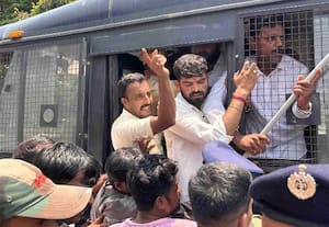  நீட் தேர்வு ரத்து செய்யப்பட்டதை கண்டித்து மத்திய அமைச்சர் வீட்டை முற்றுகையிட முயற்சி
