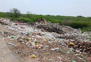  வைப்பாற்றில் குப்பை, கழிவுநீர் விவசாயிகள் கவலை