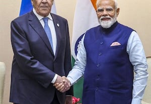 Iranian, Russian Foreign Ministers meet with PM Modi