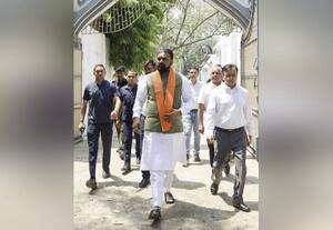 Bihar Chief Minister walked to the Secretariat