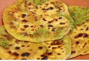  வீட்டிலேயே செய்யலாம் ஆலு மட்டர் பரோட்டா!