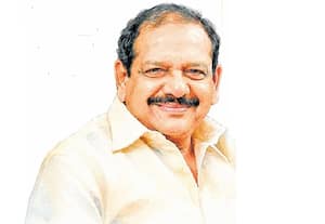 அடிக்க அடிக்க மேலே எழும் பந்து