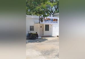  இறைச்சி, அசைவ உணவு விற்பனைக்கு 'லைவ் ஸ்கொயர்' வணிக வளாகம் கால்நடைத்துறை புது முயற்சி
