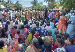  போலீஸ் ஜீப் மோதி தொழிலாளி பலி
