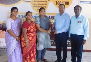  சரஸ்வதி வித்யாலயா மெட்ரிக் பள்ளி 100 சதவீதம் தேர்ச்சி பெற்று சாதனை