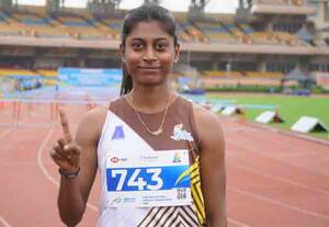 தங்கம் வென்றார் நந்தினி: 100 மீ., தடை தாண்டும் ஓட்டத்தில்