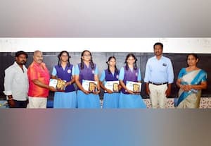 பத்தாம் வகுப்பு பொதுத்தேர்வில் 23 ஆண்டாக 100 சதவீதம் தேர்ச்சி