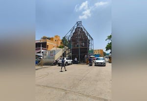  நரசிம்ம பெருமாள் கோவில் தேர் துாய்மை பணி தீவிரம்