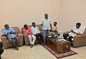  த.வெ.க., அமைச்சரவையில் திருமா ஆலோசனை கூட்டத்தில் தீர்மானம்-