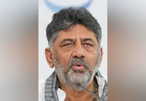  கர்நாடகாவில் முதல்வர் மாற்றமா? சித்துவுக்கு காங்., மேலிடம் அவசர அழைப்பு