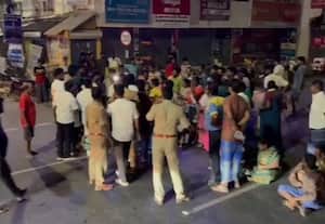  நீலாங்கரையில் மின் தடை நள்ளிரவில் மக்கள் போராட்டம்