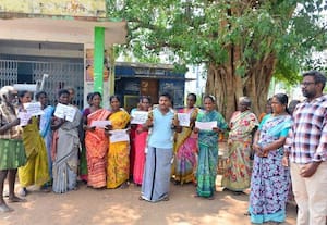  மதுக்கடையை அகற்ற வலியுறுத்தி போராட்டம்