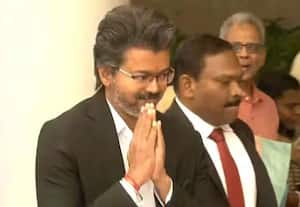  டில்லி பயணத்தில் நடந்த சொதப்பல்கள்: முதல்வரை நெருங்க முடியாத அதிகாரிகள்
