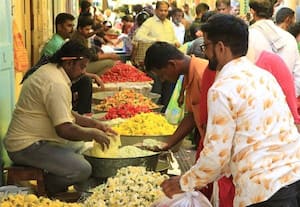  இப்போது முகூர்த்தம் இல்லை குறைந்தது பூக்கள் விலை