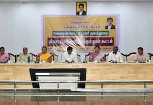   பயிர்கடன் முழுதும் ரத்து செய்யாததை கண்டித்து..வெளிநடப்பு . விவசாயிகள் குறைதீர் கூட்டத்தில் சலசலப்பு