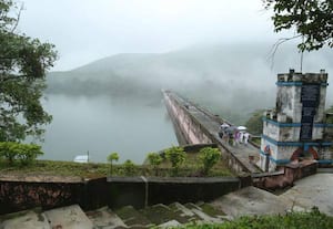 பெரியாறு அணையில் பராமரிப்பு பணி நடத்த முடியாத அவலம்; உரிமை நம் கையை விட்டு போகிறதா?