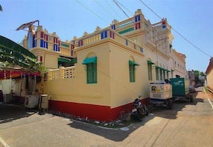 ரூ.33,000த்தில் கட்டிய வீட்டிற்கு பராமரிப்பு செலவு ரூ.20 லட்சம்; நுாற்றாண்டு விழா எடுத்த குடும்பத்தார்