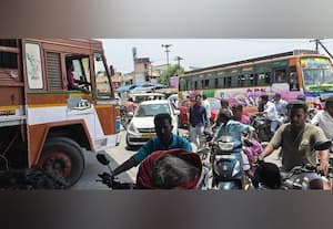  போக்குவரத்து நெரிசல் : வாகன ஓட்டிகள் அவதி