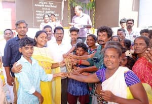  36 நரிக்குறவ குடும்பங்களுக்கு வீடு; விடைபெற்ற நாளில் விழா நடத்தி கலெக்டர் நெகிழ்ச்சி