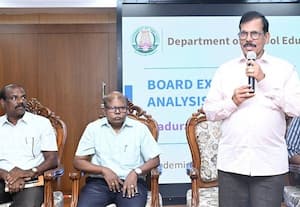  அடுத்தாண்டு எட்டாம் வகுப்பு வரை புதிய பாடப்புத்தகம் பொதுத்தேர்வு ஆய்வுக்கூட்டத்தில் இயக்குநர் பேச்சு