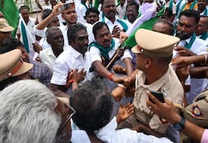 பயிர்க்கடன் முழு தள்ளுபடியை வலியுறுத்தி தமிழகம் முழுதும் விவசாயிகள் போராட்டம்