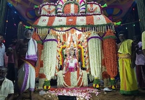  சோழவந்தானில் தீர்த்தவாரி உற்ஸவம்