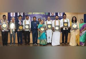  லயன்ஸ் இன்டர்நேஷனல் சார்பில் வாழ்நாள் சாதனையாளர் விருது