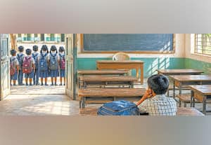 ஆசிரியர்களுக்காக அரசுப்பள்ளி மாணவர்கள்... ﻿ காத்திருப்பு! : காலிப்பணியிடம் நிரப்பப்போவது எப்போது?