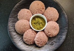  மாப்பிள்ளை சம்பா இட்லி!