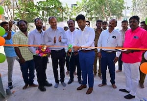  போத்தீஸ் துணிக்கடையில் தானியங்கி கார் நிறுத்த வசதி