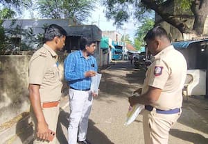காரைக்குடி டீக்கடையில் பெட்ரோல் குண்டு வீச்சு