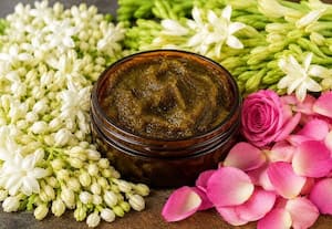  வாசனை திரவிய நிறுவனங்கள் கடன் வழங்குமாறு கோரிக்கை