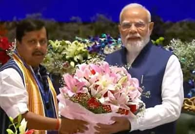 டில்லி பாரத் மண்டபத்தில் பிரதமர் மோடிக்கு பாராட்டு; மாநில முதல்வர்கள், மத்திய அமைச்சர்கள் பங்கேற்பு