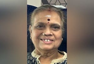  கடல் தாமரை பூங்காவுக்கு புத்தகம் வழங்கும் ஆசை நிறைவேறியதாக 'தினமலர ் ' வாசகி நெகிழ்ச்சி