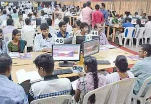 மருத்துவமா? பொறியியலா? கவுன்சிலிங்கில் பங்கேற்கும் மாணவர்கள் தடுமாற்றம்